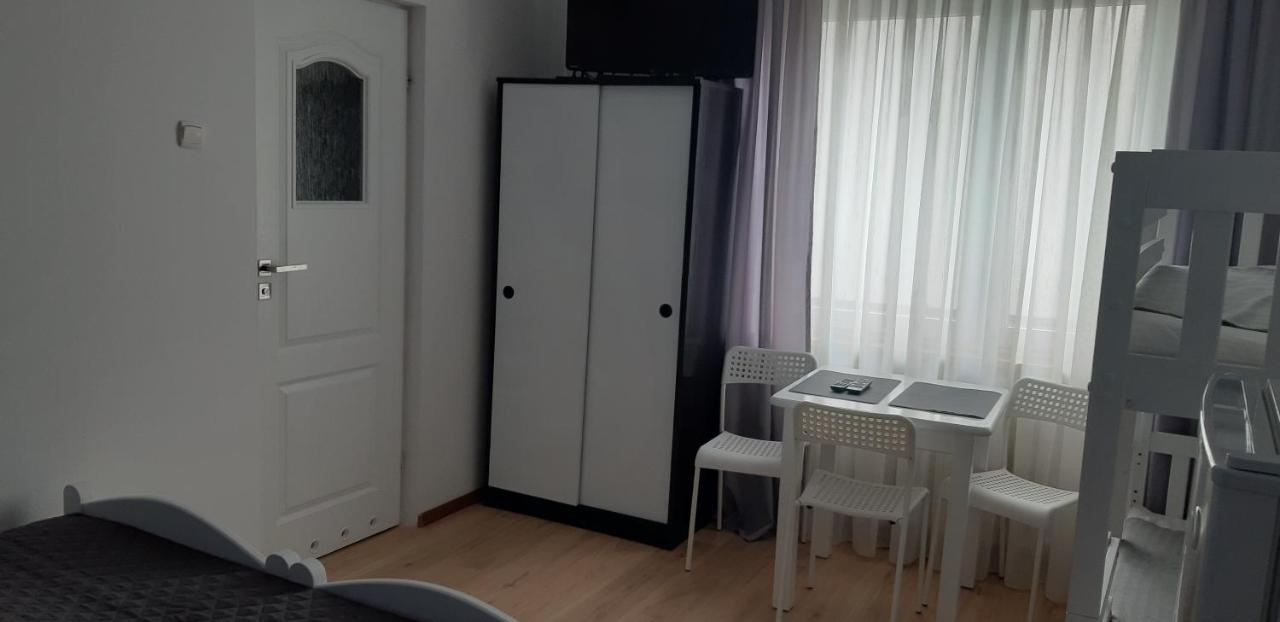 Pokoje Goscinne Galeon W Darlowku Ujście-Darłowskie Dış mekan fotoğraf